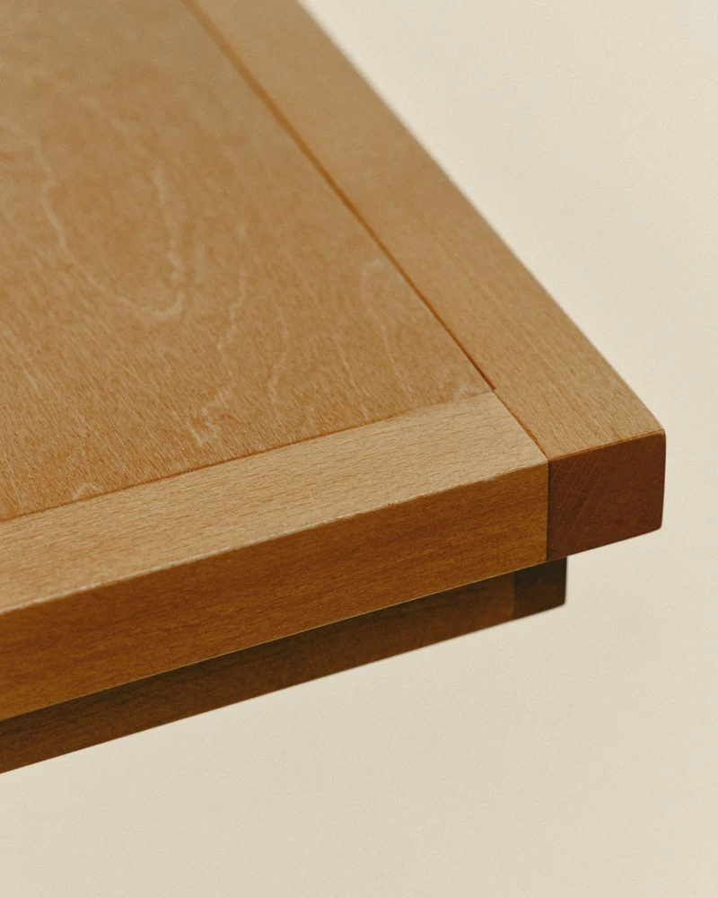 FRANKIE TABLE