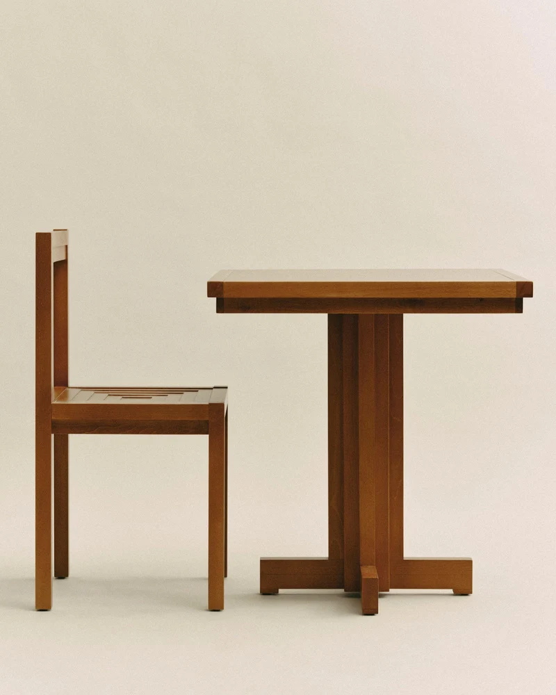FRANKIE TABLE