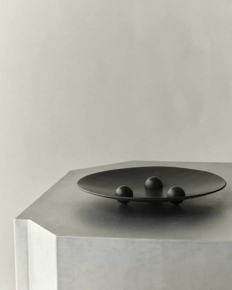 THE ROE STUDIO TRAY OBJECT 003