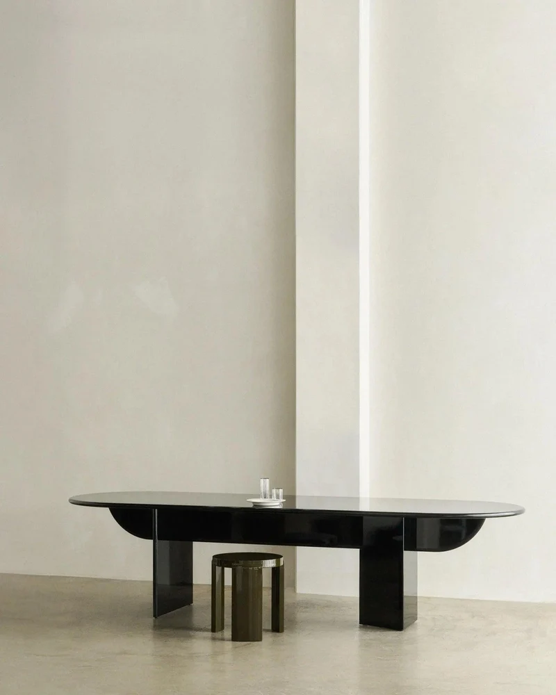 PILLABOUT TABLE 03