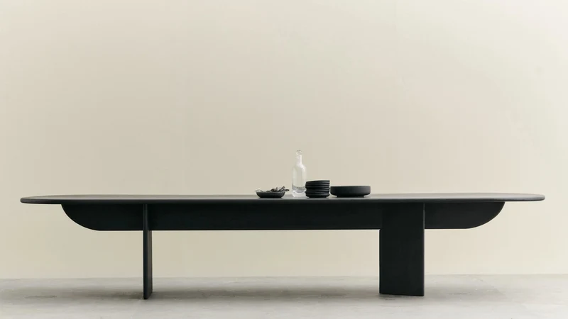 PILLABOUT TABLE 03