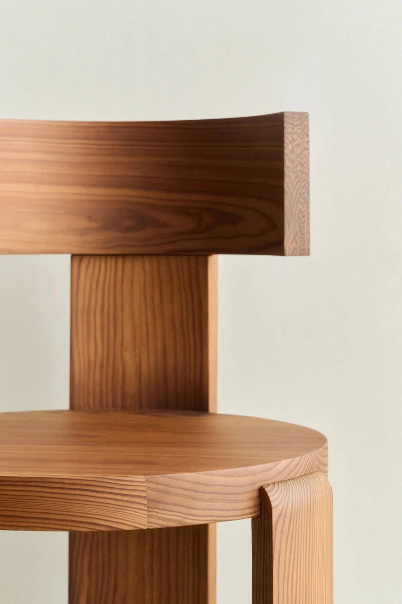 SPINA CHAIR