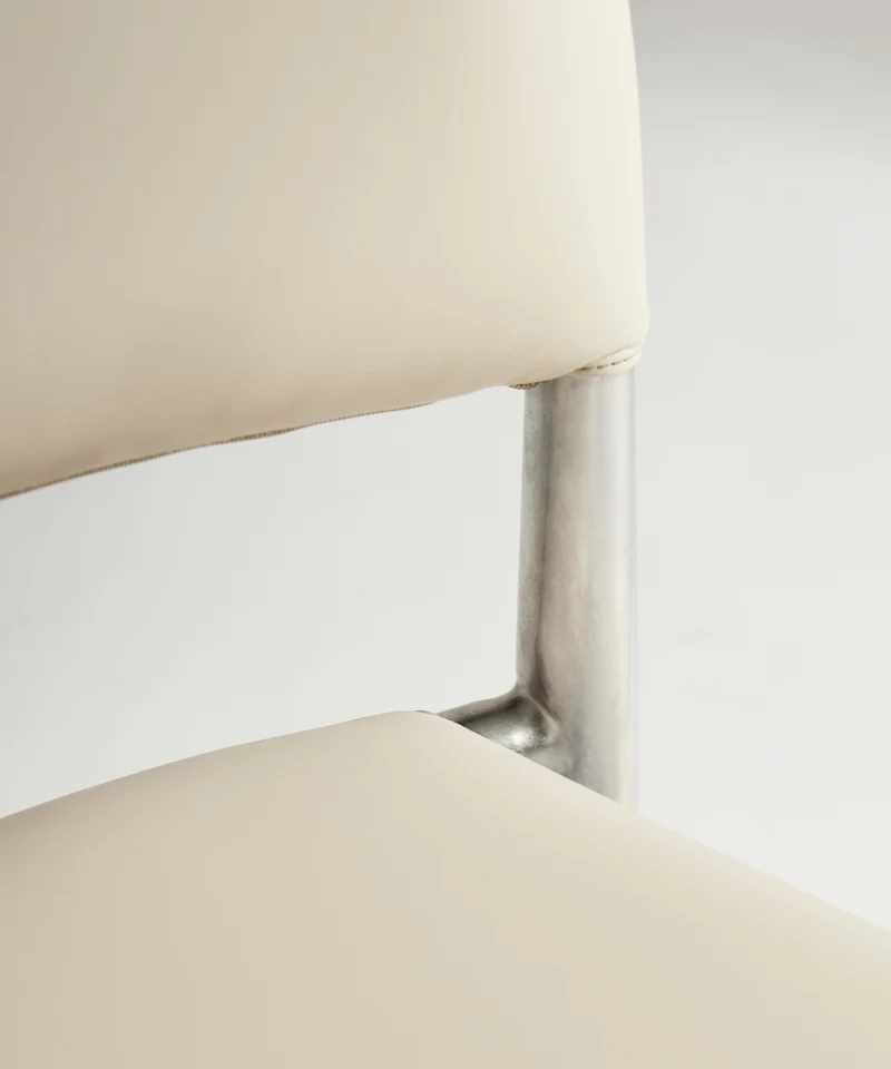 Silla de Comedor en Metal Tapizada Blair PU