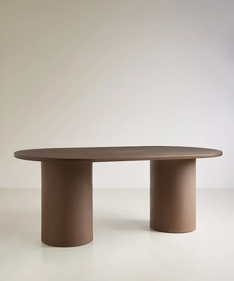 Mesa de Comedor Ovalada en Microcemento Juno