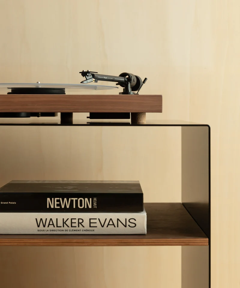 La Console Vinyles Basse - Noir & Noyer - Loia
