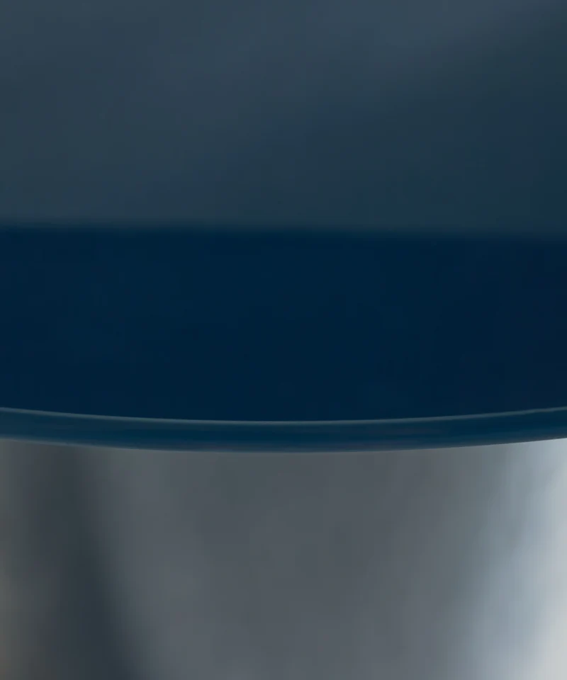 Mesa de Comedor en Acero Lacado Azure (120 cm)
