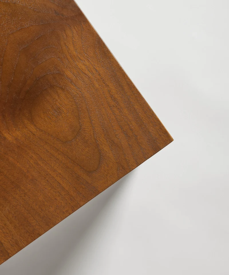 Mesa de Centro en Madera Nogal Lior