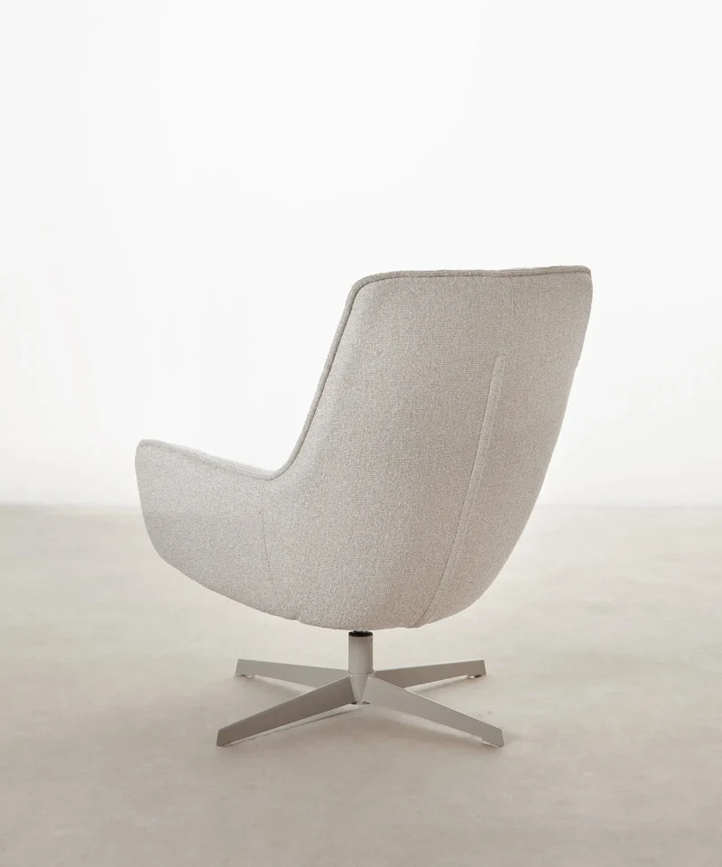 Sillón giratorio de tejido suave Alvar