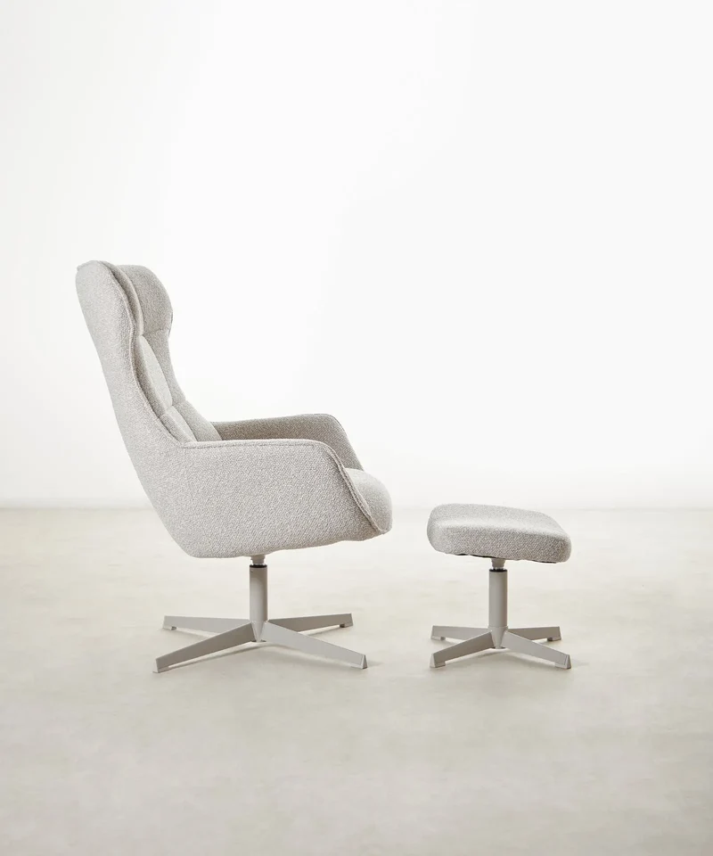 Sillón tapizado en tela bouclé con Ottoman Elsa