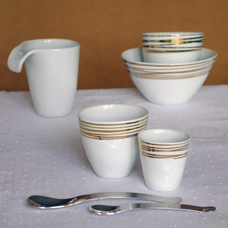 TASSE ASSOIFFÉE, fil d'or
