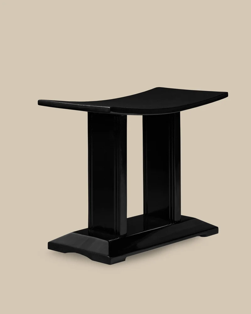 Oriole Lacquer Stool