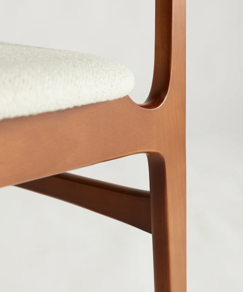 Silla de Comedor en Madera Tapizada Elma