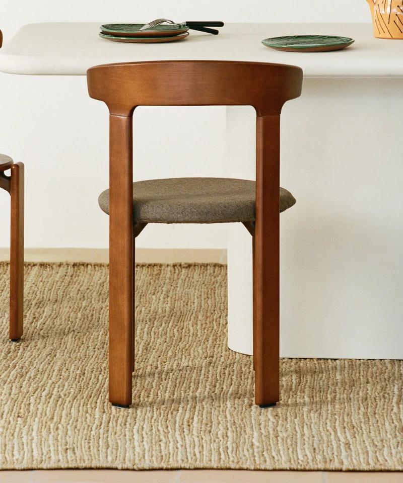 Silla de Comedor en Madera Tapizada Grim