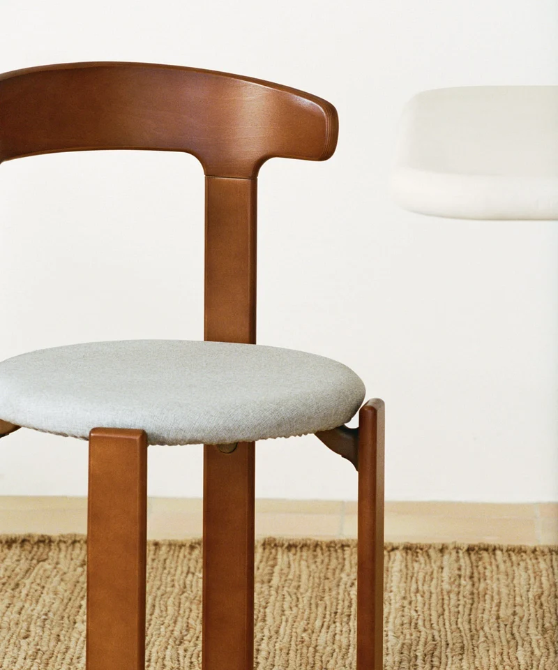 Silla de Comedor en Madera Tapizada Grim