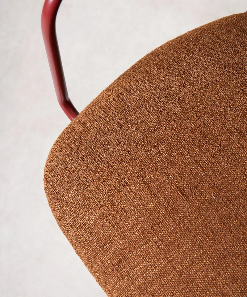 Silla de Comedor de Tela y Metal con Reposabrazos Moritz Arms