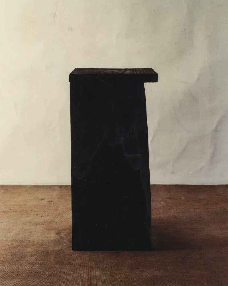 N V Stool