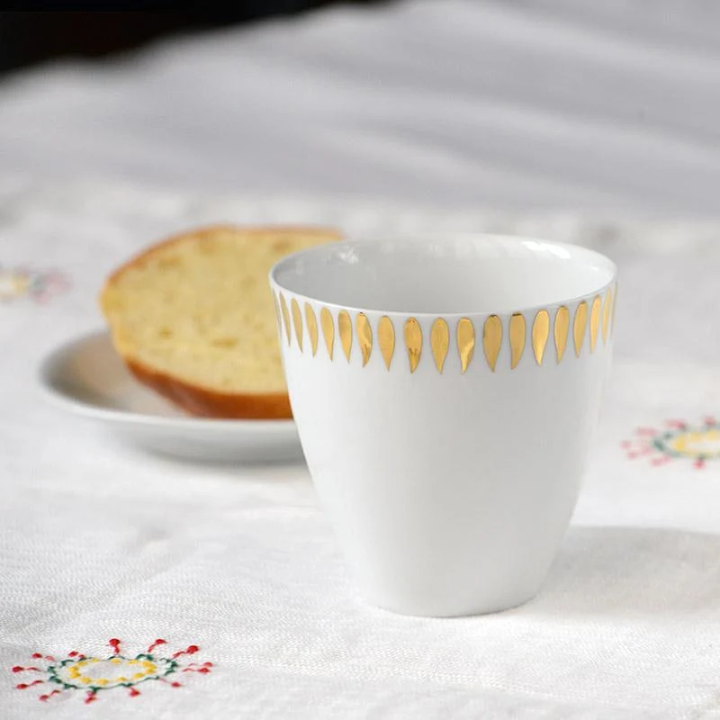 TASSE ASSOIFFÉE, feux follets