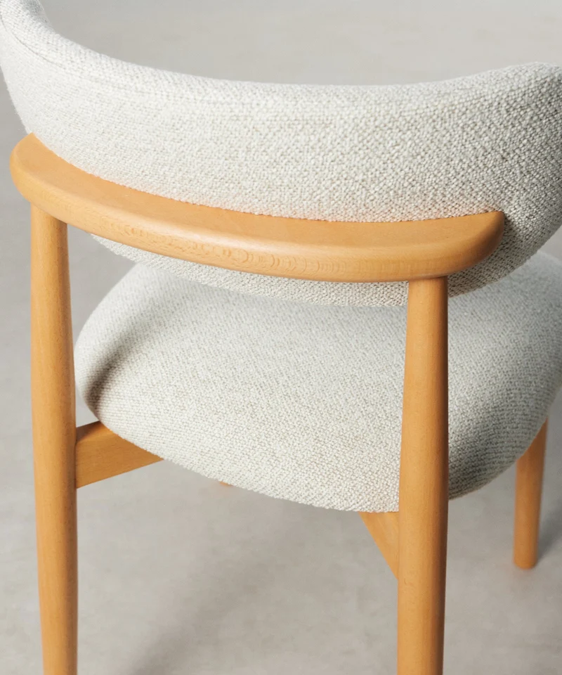 Silla de Comedor en Madera y Tapizada Dean