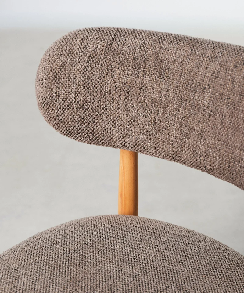 Silla de Comedor en Madera y Tapizada Dean
