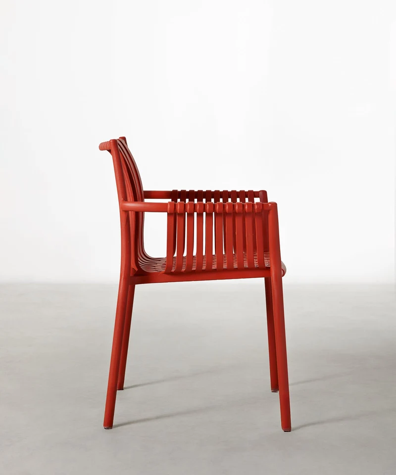 Silla de Polipropileno con Reposabrazos Salma