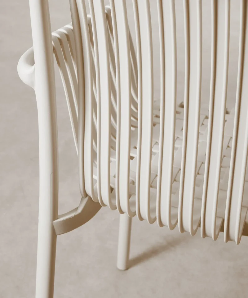 Silla de Polipropileno con Reposabrazos Salma