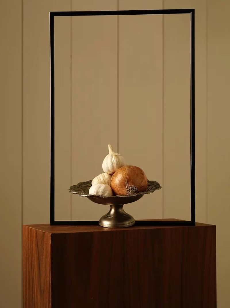 Pedestal Dish