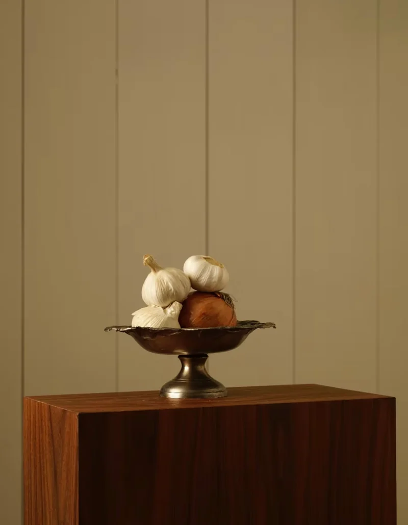 Pedestal Dish