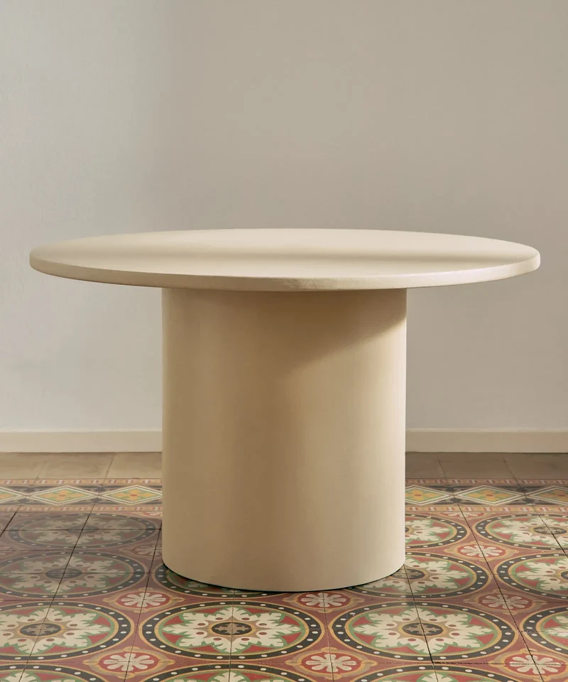 Mesa de Comedor Redonda en Microcemento Ethel