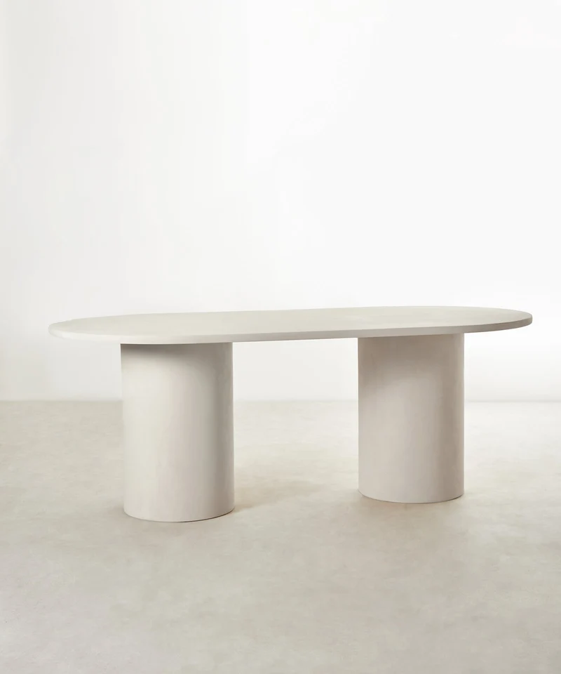 Mesa de Comedor Ovalada en Microcemento Juno