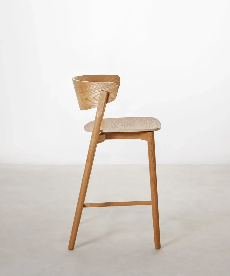 Taburete de madera Skog
