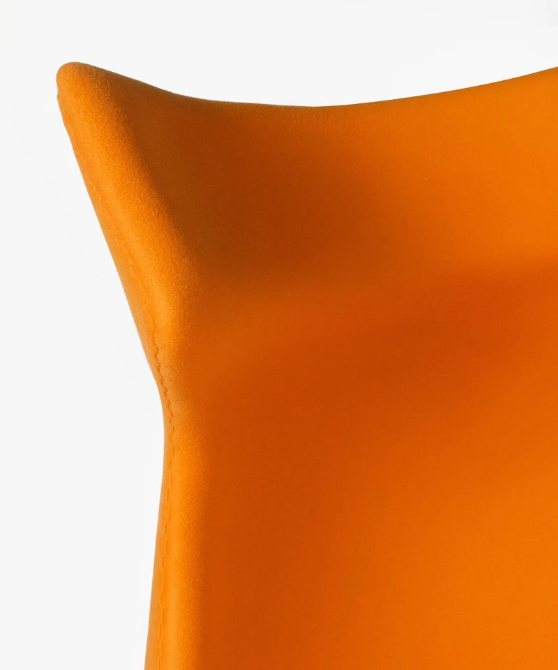Sillón en Tela y Acero con Reposabrazos Monet