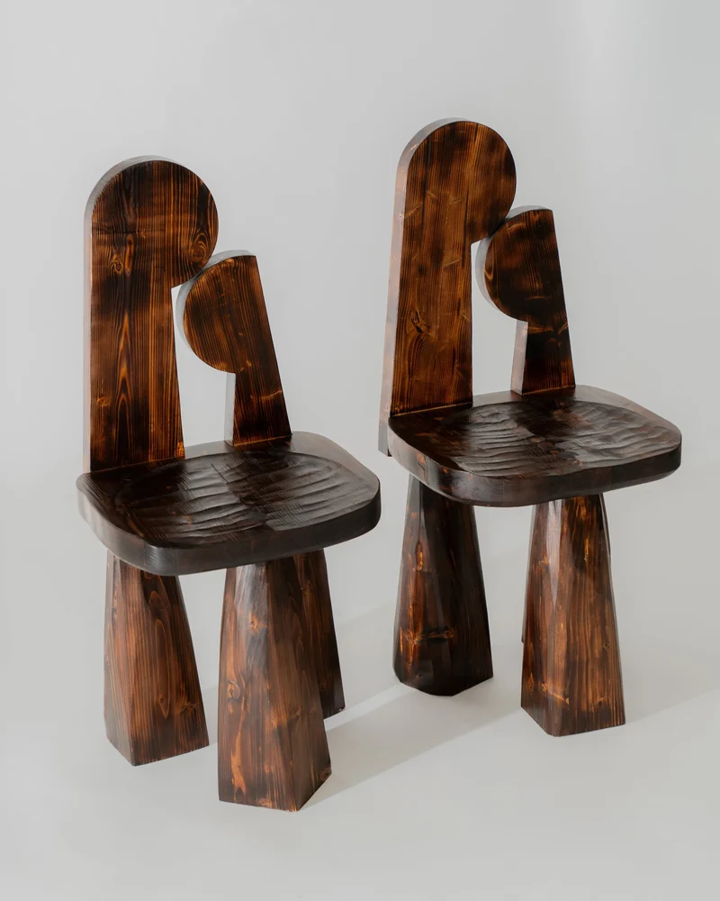 Speaking Chair in Hand Carved Nordic Fir Wood