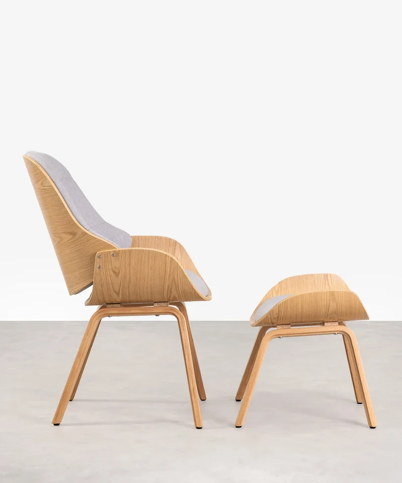 Sillón de Madera Tapizado en Tela y Lino con Reposapiés Benson