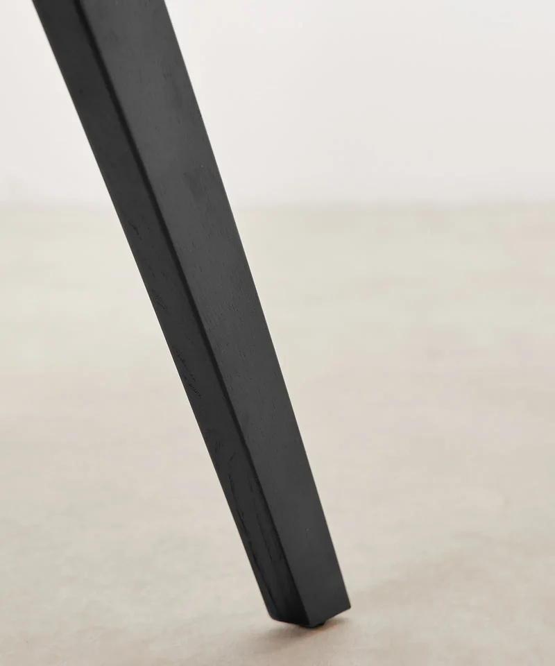 Silla de Comedor en Madera y Tapizada con Reposabrazos Matilde