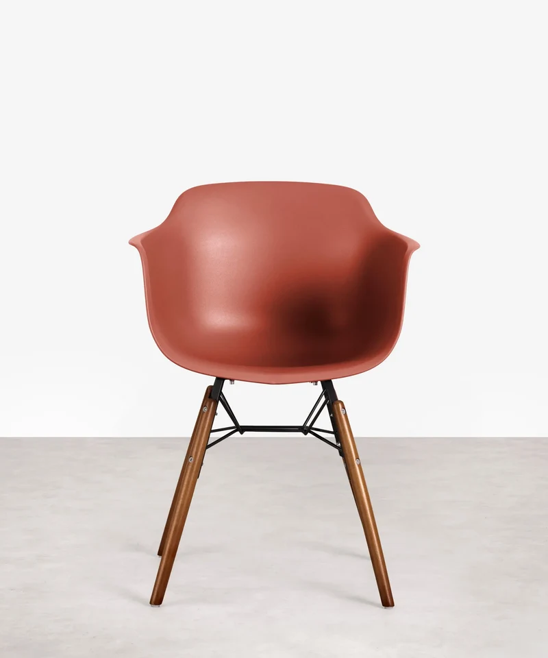 Silla de Polipropileno y Madera con Reposabrazos Elon Arms