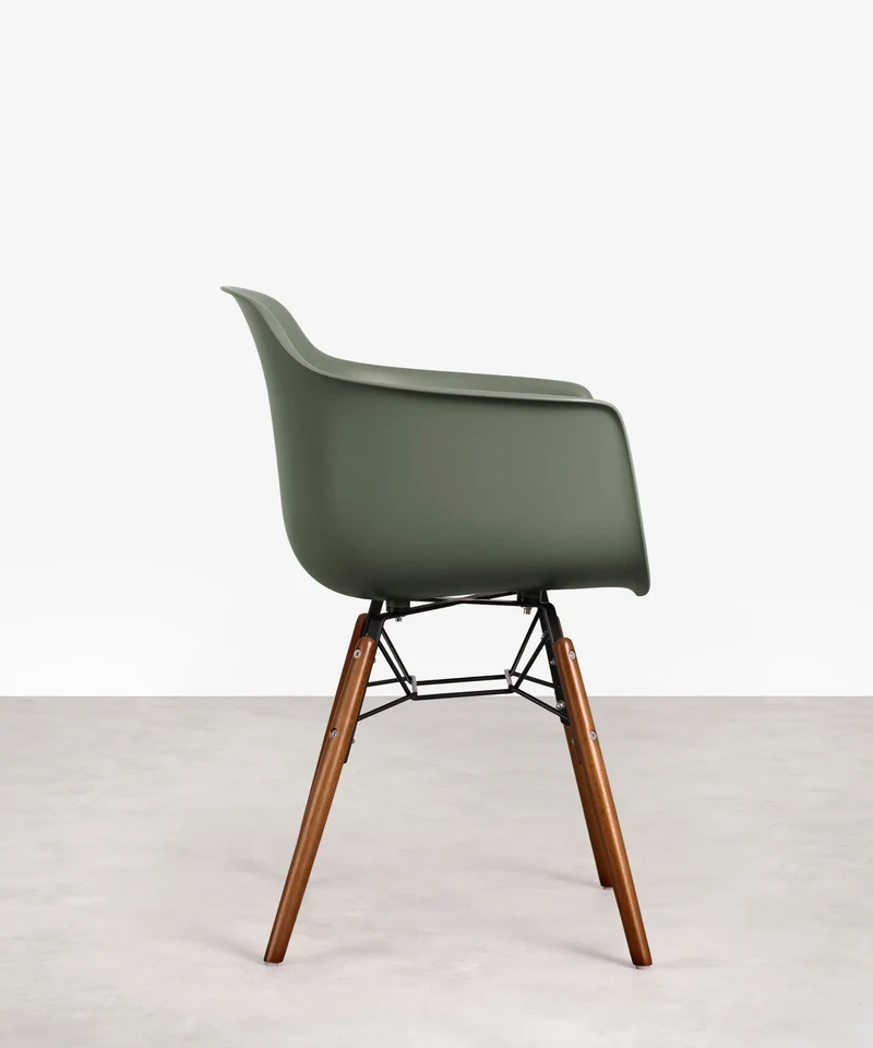 Silla de Polipropileno y Madera con Reposabrazos Elon Arms