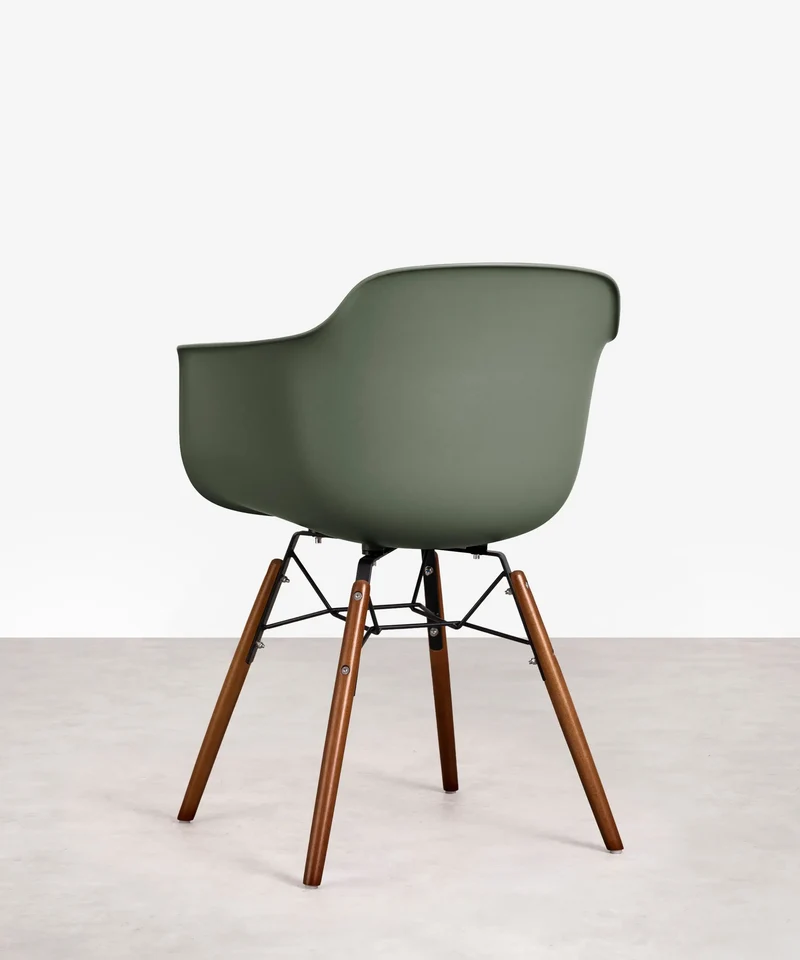 Silla de Polipropileno y Madera con Reposabrazos Elon Arms