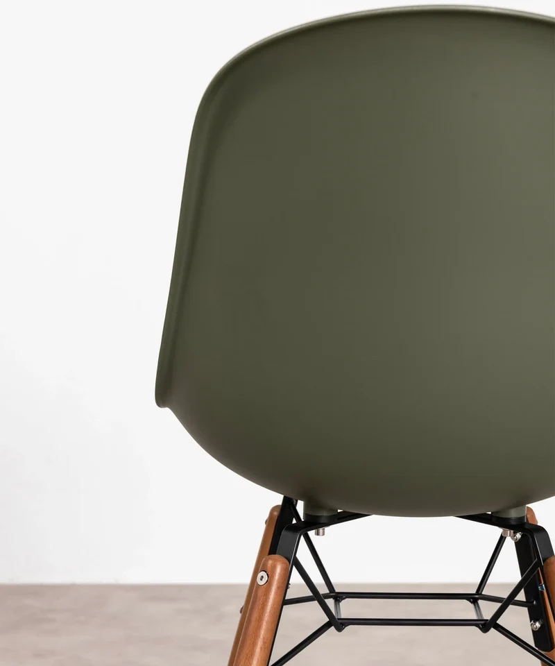 Silla de Polipropileno y Madera Elon