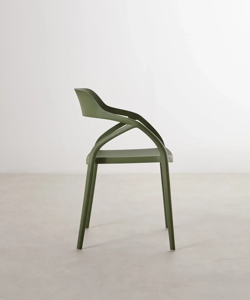 Silla de Polipropileno con Reposabrazos Grace