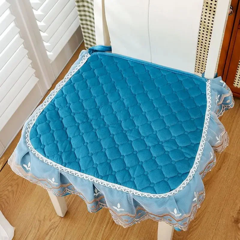 Galette de Chaise avec Volant Bleue