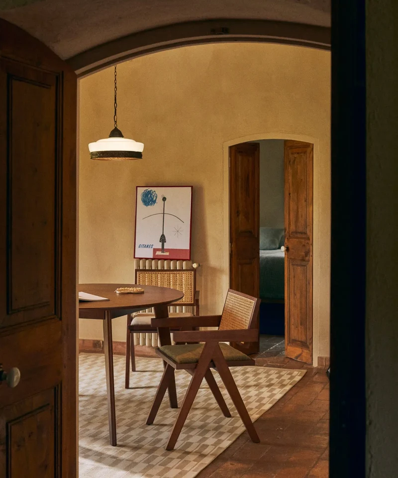Silla de Comedor en Madera Tapizada con Reposabrazos Pauline Arms