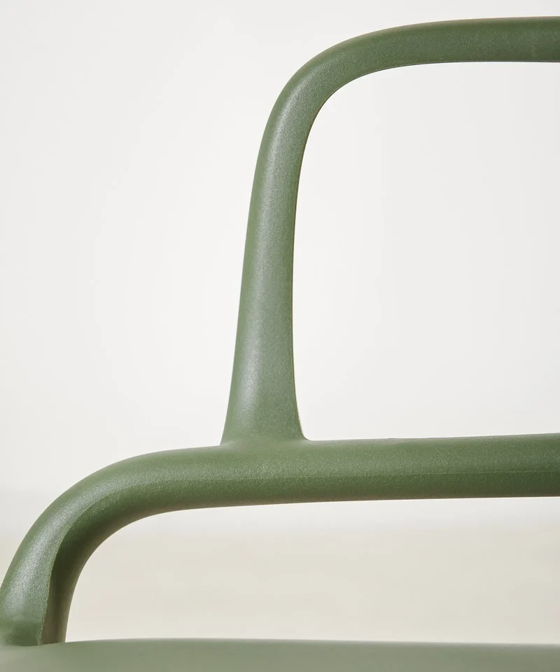 Silla de Polipropileno con Reposabrazos Mila