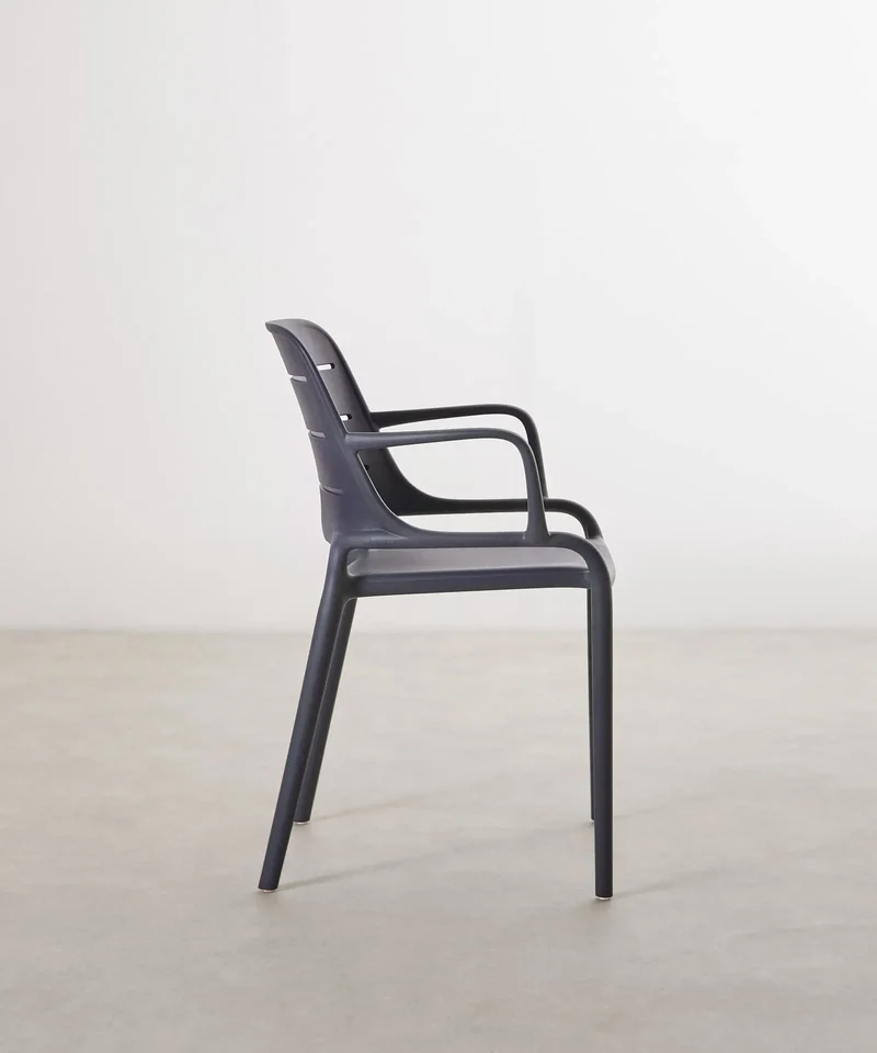 Silla de Polipropileno con Reposabrazos Mila