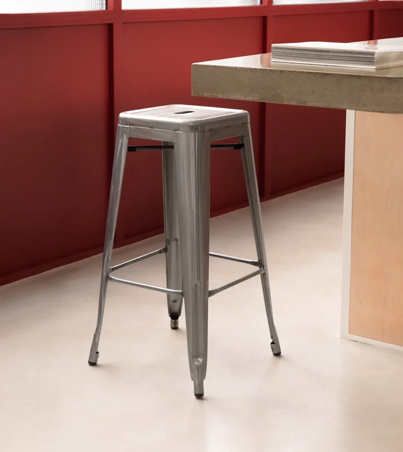 Taburete Alto de Metal Tolik - Polished Edition