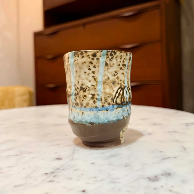 MUG "SCRATCHED"