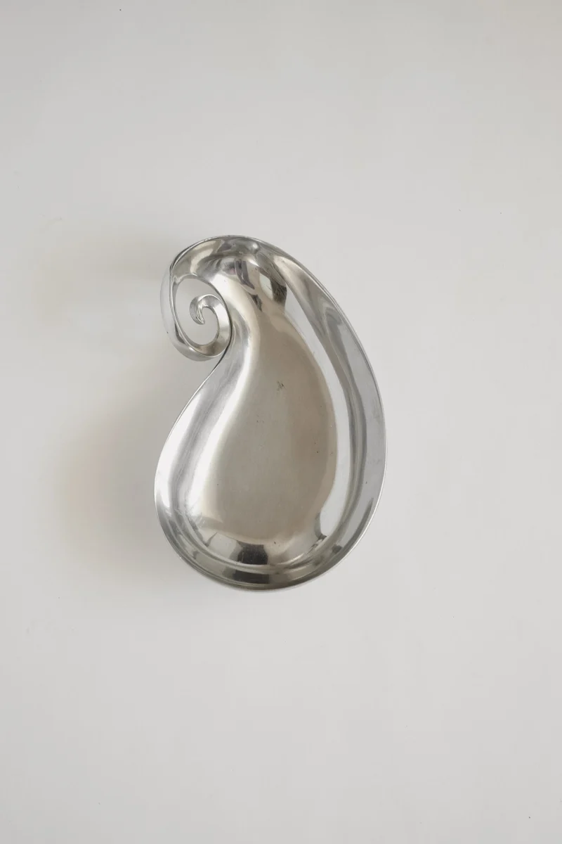Elegant Aluminium Spiral Dish
