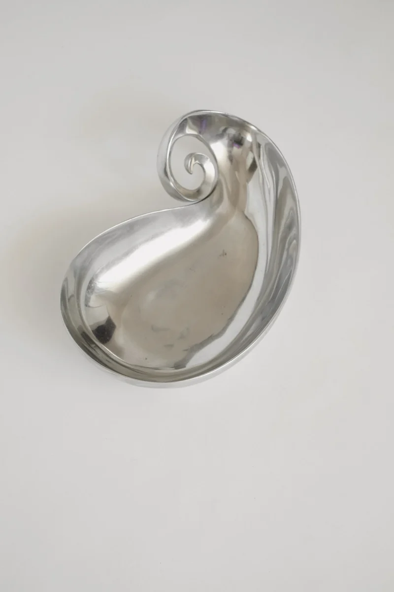 Elegant Aluminium Spiral Dish
