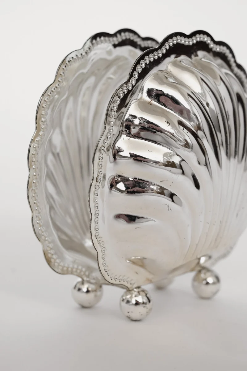 Vintage Silver-Plated Shell Napkin Holder
