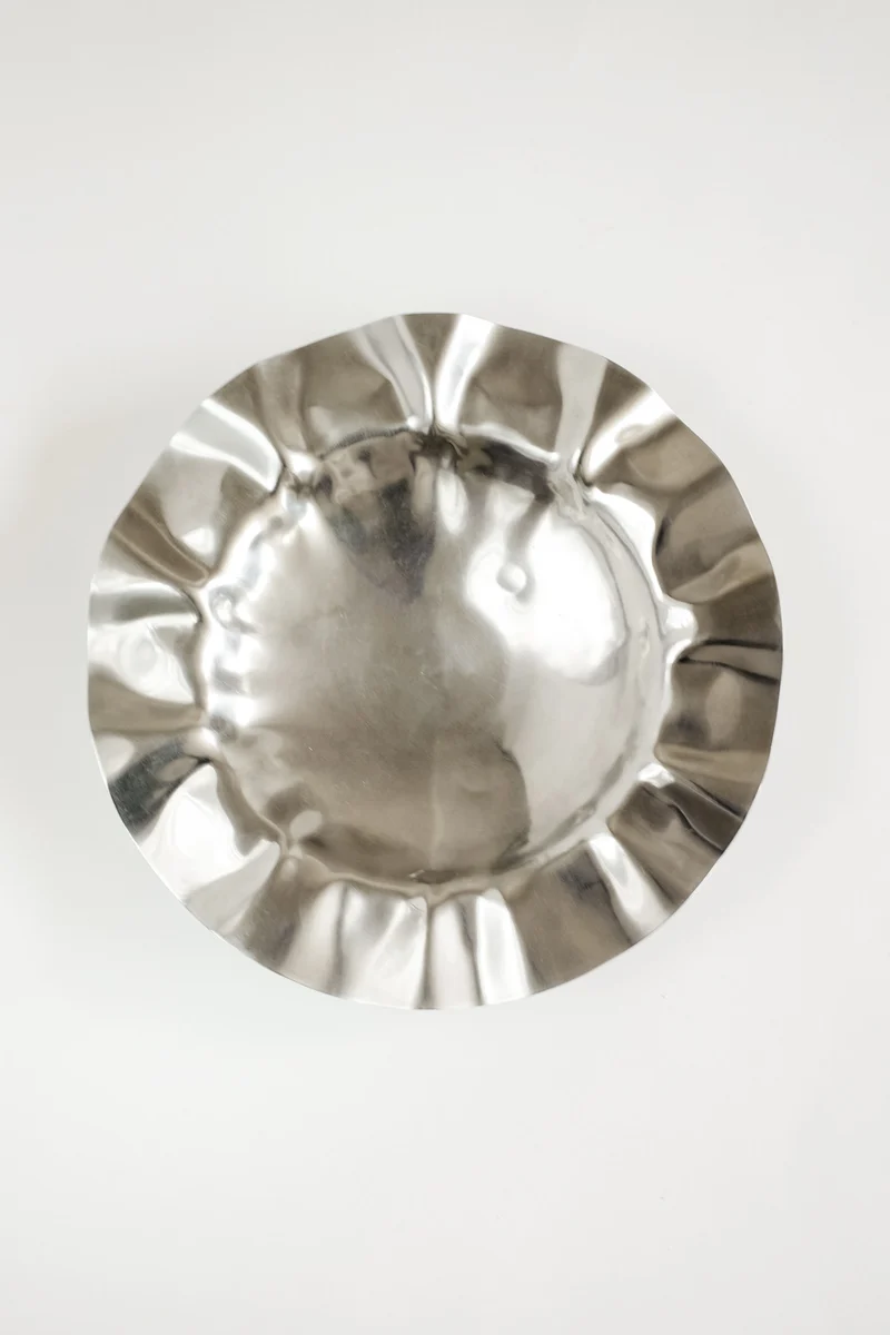 Wavy Display Bowl with Ball Feet