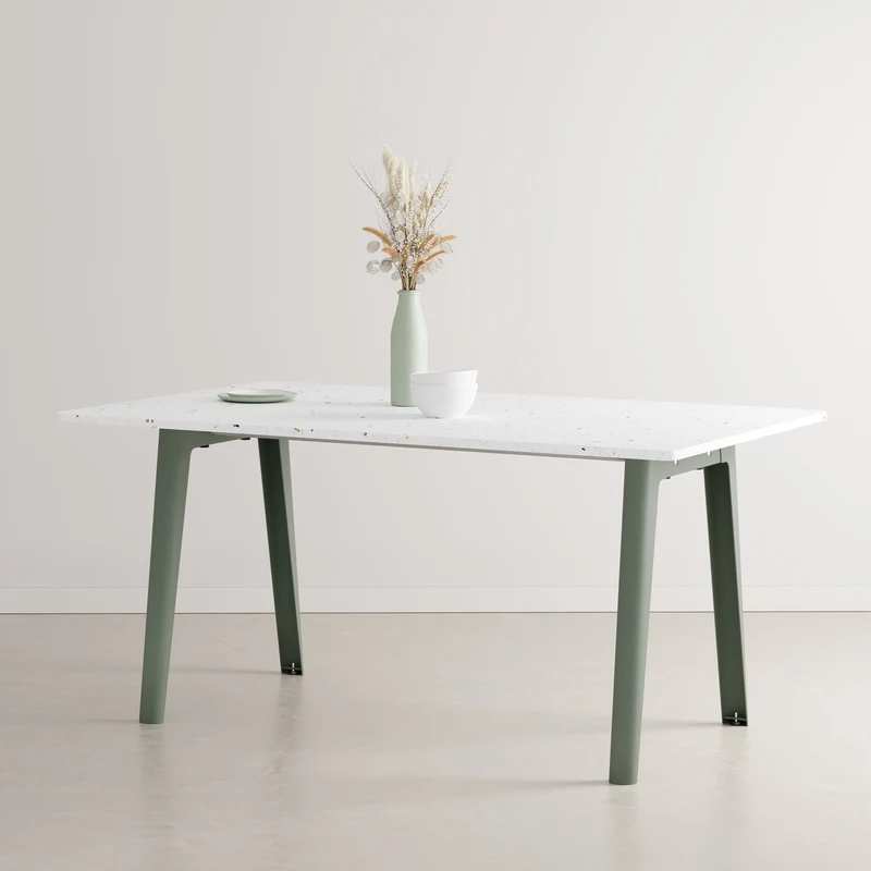 Table à manger NEW MODERN - plastique recyclé Venezia